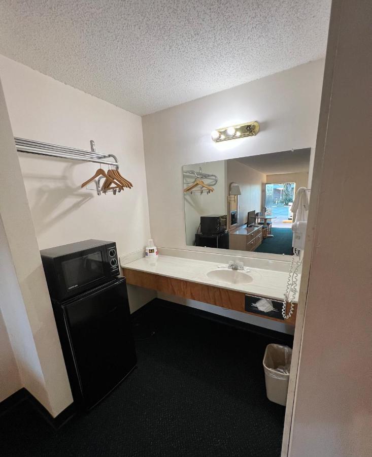 Garden Inn & Suites Metter Экстерьер фото